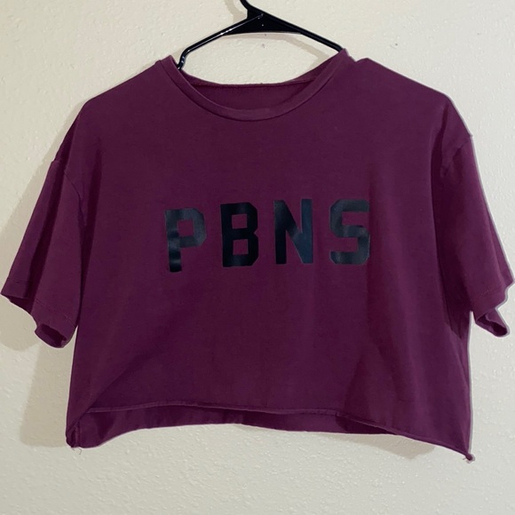 Alphalete Crop Top - Picture 1 of 3